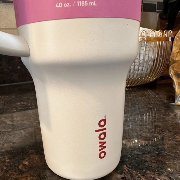 Owala White and Pink Insulated Tumbler 2 in 1 lid Travel Mug Hot and Cold Drinks - Picture 9 of 10